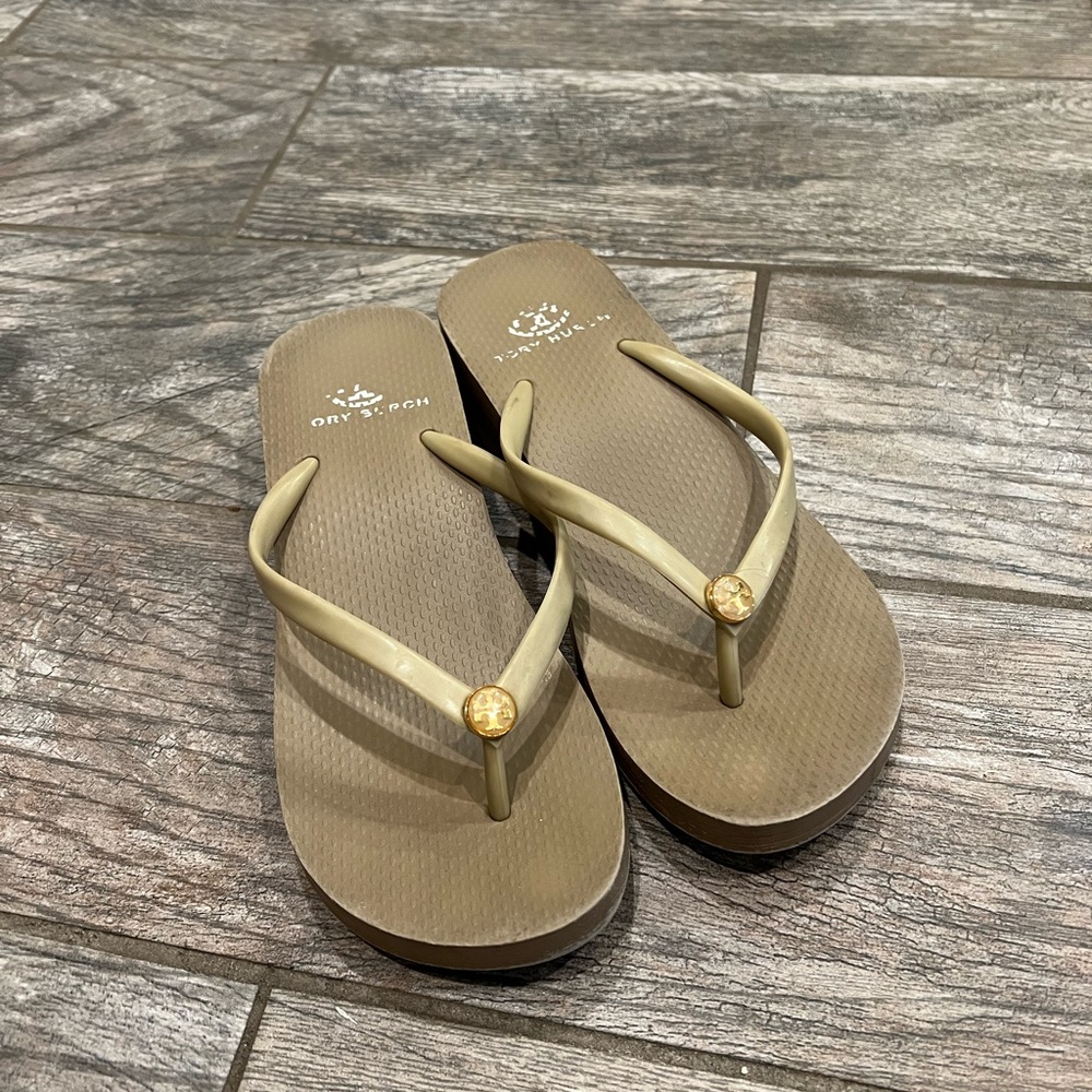 tory burch sandal